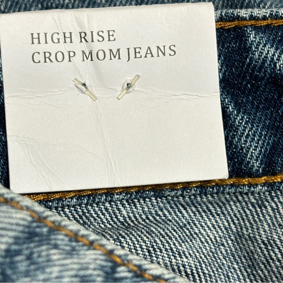 TNR High Rise Crop The Mom Jean Sz 30 Distressed Blue - Picture 7 of 8